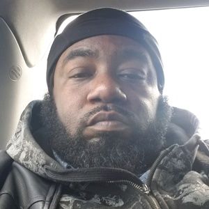 Meet your Posher, Raymond